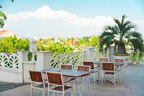 Oz Hotels Side Premium