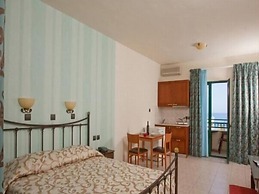 Dias Luxury Studios & Apartments