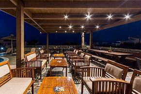 Dias Luxury Studios & Apartments