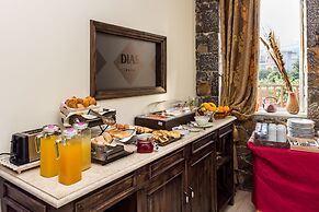 Dias Luxury Studios & Apartments