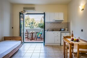 Dias Luxury Studios & Apartments