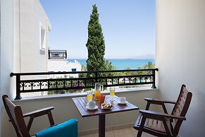 Dias Luxury Studios & Apartments