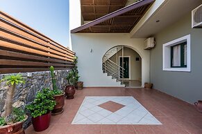 Dias Luxury Studios & Apartments