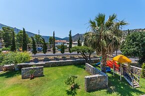 Dias Luxury Studios & Apartments