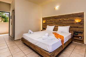 Dias Luxury Studios & Apartments