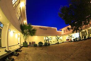 Catamaran Beach Hotel