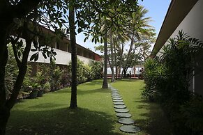 Catamaran Beach Hotel