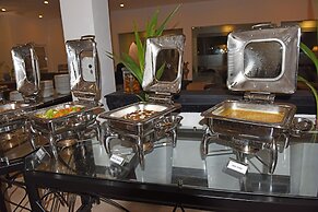 Catamaran Beach Hotel