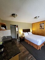 Alpine Inn & Suites