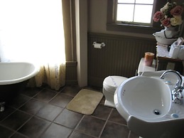 Rodmay Heritage Hotel