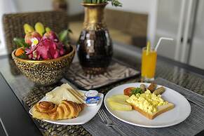 Blue Marlin Legian Villa