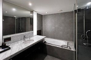 Talmud Hotel Kaohsiung LoveRiver