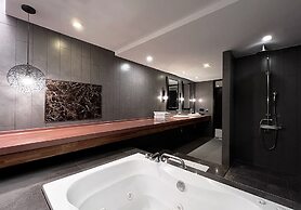 Talmud Hotel Kaohsiung LoveRiver