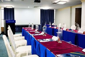 Golden Tulip Dar Es Salaam City Center Hotel