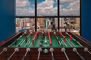 Golden Tulip Dar Es Salaam City Center Hotel