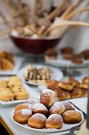 Golden Tulip Dar Es Salaam City Center Hotel