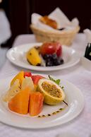 Golden Tulip Dar Es Salaam City Center Hotel