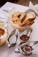 Golden Tulip Dar Es Salaam City Center Hotel