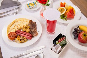 Golden Tulip Dar Es Salaam City Center Hotel