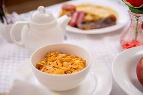 Golden Tulip Dar Es Salaam City Center Hotel