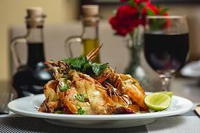 Golden Tulip Dar Es Salaam City Center Hotel