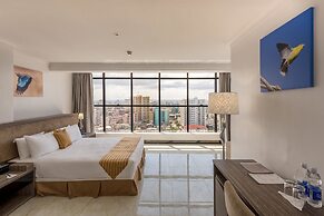 Golden Tulip Dar Es Salaam City Center Hotel