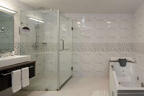 Golden Tulip Dar Es Salaam City Center Hotel