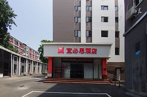 ibis Beijing Tiantandongmen Metro Station Hotel