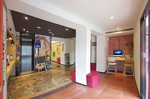 ibis Beijing Tiantandongmen Metro Station Hotel