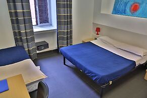 M&J Place Hostel Rome