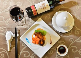 Tsun Huang Hotel