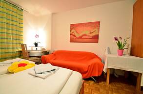 AJO Vienna Siemens - Contactless Check-in