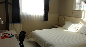 Jinjiang Inn Dezhou Train Station