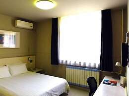 Jinjiang Inn Dezhou Train Station