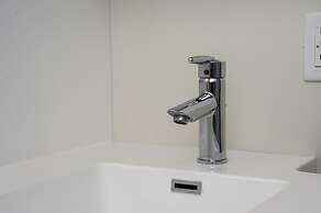 Velvet Stays – CN Tower and Convention Center