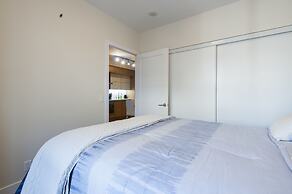 Velvet Stays – CN Tower and Convention Center