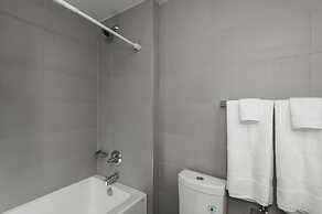 Velvet Stays – CN Tower and Convention Center