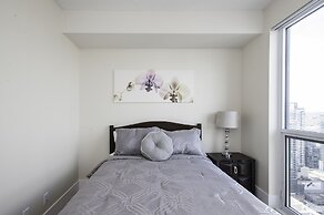 Velvet Stays – CN Tower and Convention Center