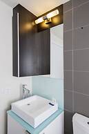 Velvet Stays – CN Tower and Convention Center