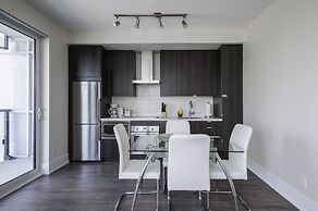 Velvet Stays – CN Tower and Convention Center