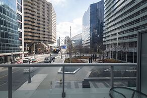 Velvet Stays – CN Tower and Convention Center