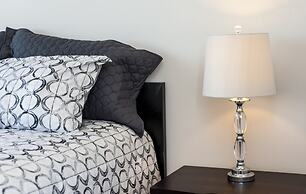 Velvet Stays – CN Tower and Convention Center