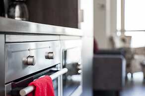 Velvet Stays – CN Tower and Convention Center