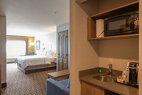 Holiday Inn Express & Suites Jamestown by IHG