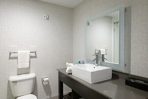 Holiday Inn Express & Suites Jamestown by IHG