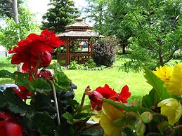 Stratford Suburban Motel