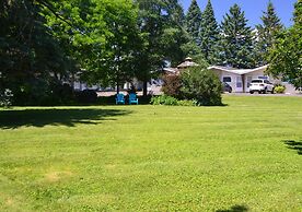 Stratford Suburban Motel