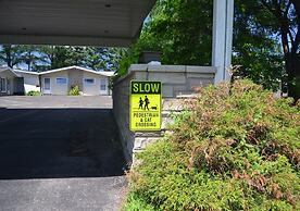 Stratford Suburban Motel