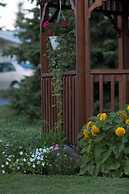 Stratford Suburban Motel