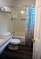 Stratford Suburban Motel